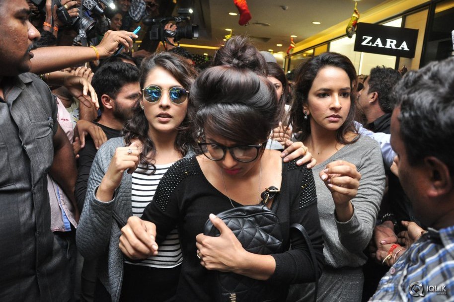 Celebs-at-Mana-Madras-Kosam-Charity-Event